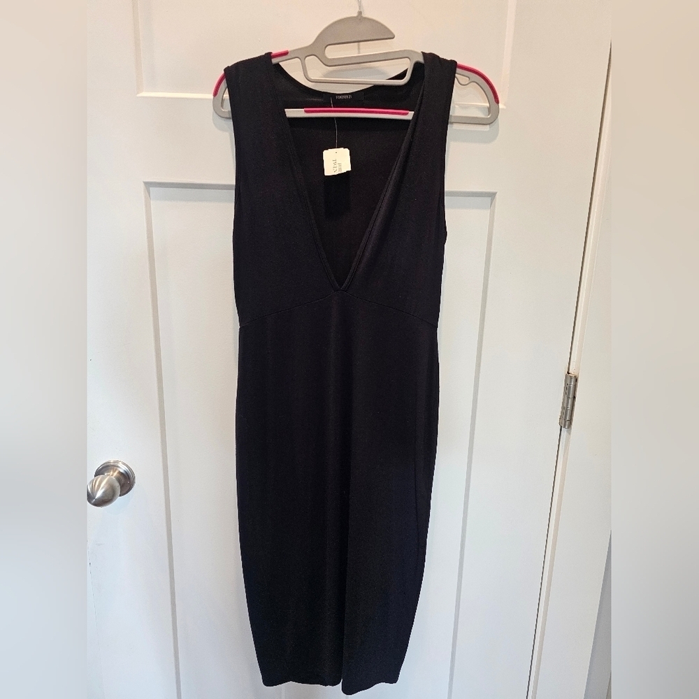 Forever 21 NWT Black Midi Dress M Deep V Neck Sleeveless Bodycon